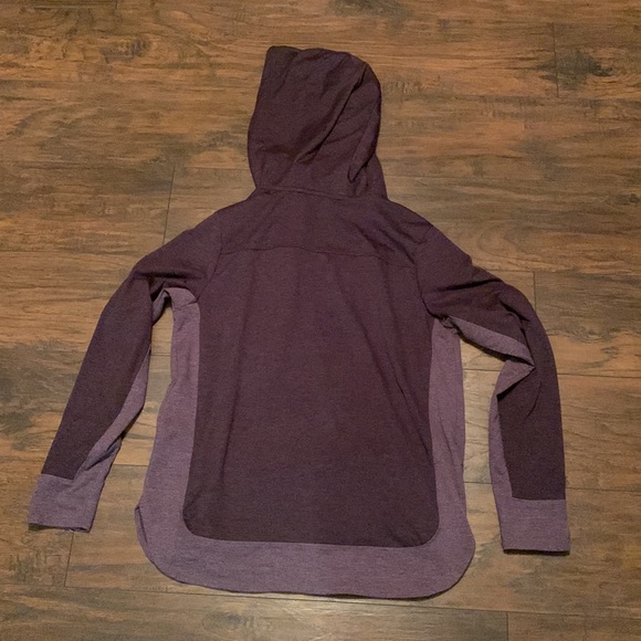 Fuda ladies size large pullover hoodie - Picture 6 of 6